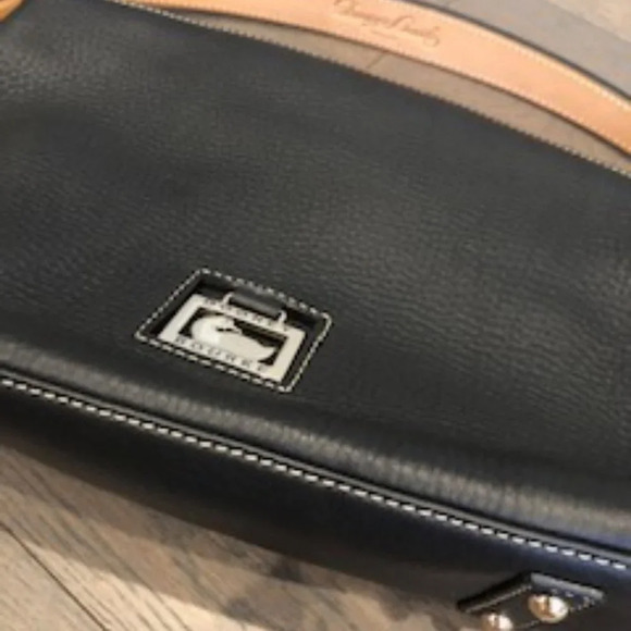 Dooney & Bourke Pebble Grain Leather Handbag w Gold Metal Hardware Black NWOT - Picture 3 of 6